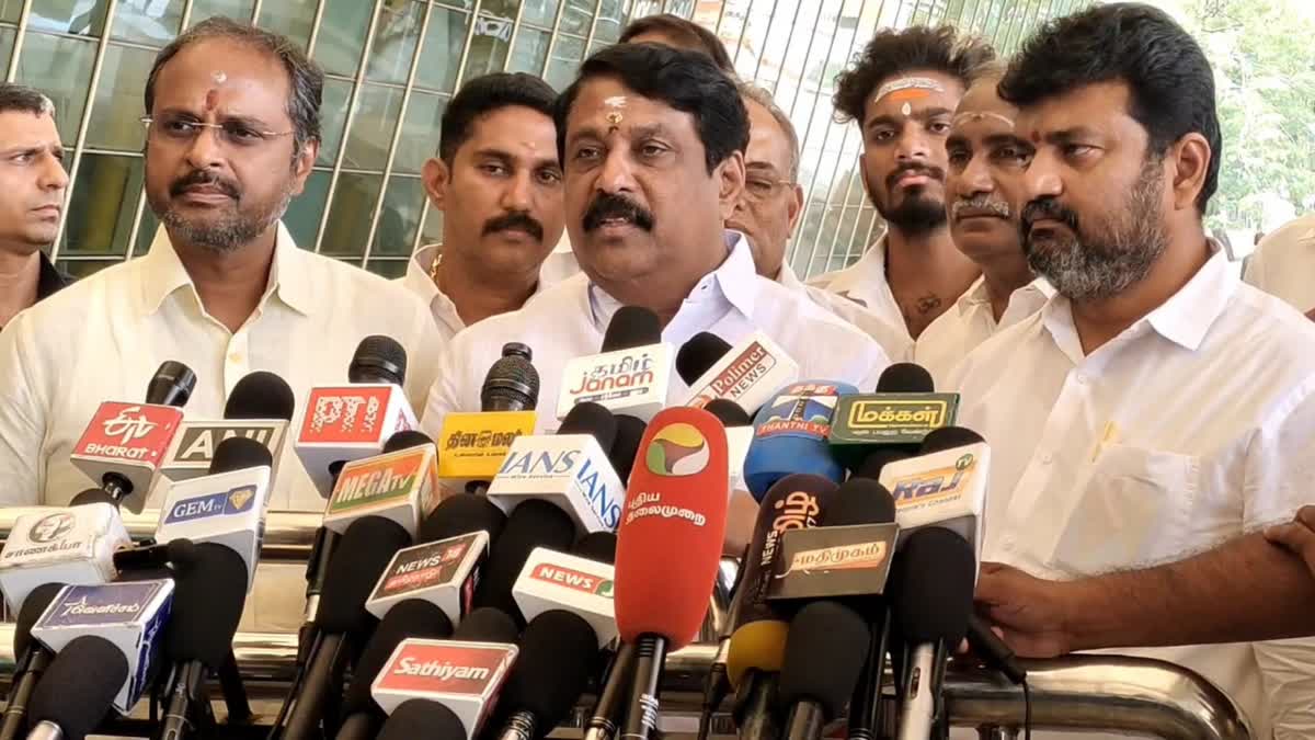 ராகுல் காந்தி இந்தியாவை விட்டு வெளியேறினாலே நாட்டுக்கு அச்சுறுத்தல் இருக்காது